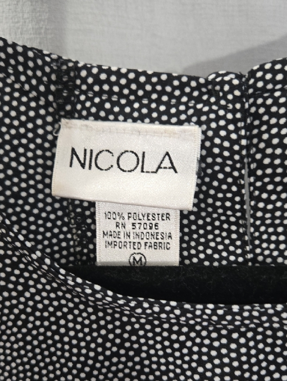 Nicola Black & White Micro‑Dot Blouse – Minimal Luxe Modern Look - Picture 3 of 10